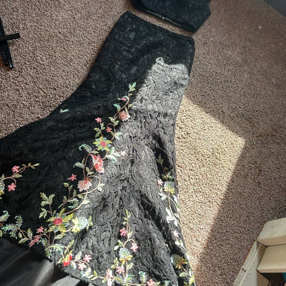 Sherri Hill Black Floral Lace Prom Dress